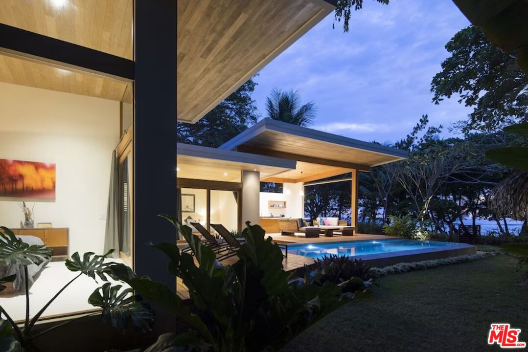 1 Santa Teresa Beach North, Costa Rica