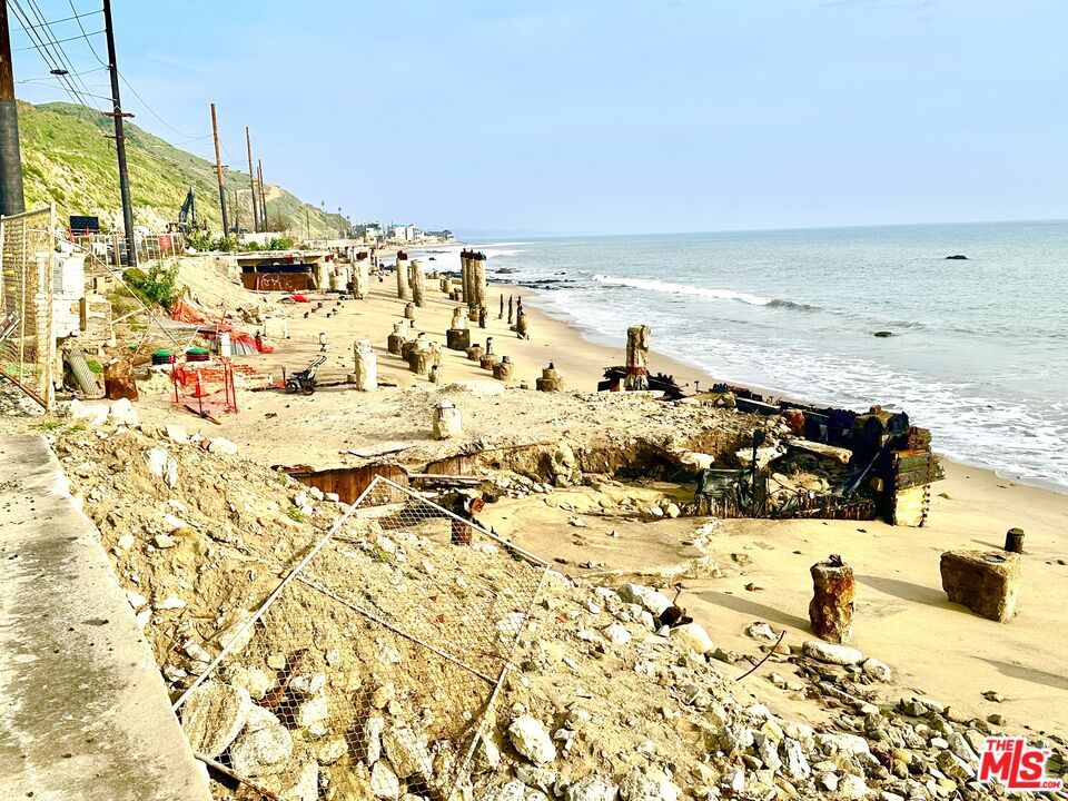 19240 Pacific Coast Highway