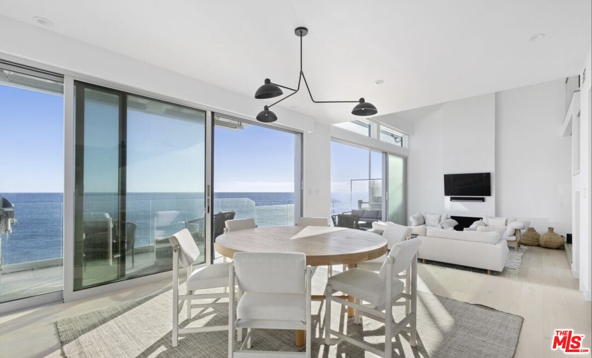 19240 Pacific Coast Highway