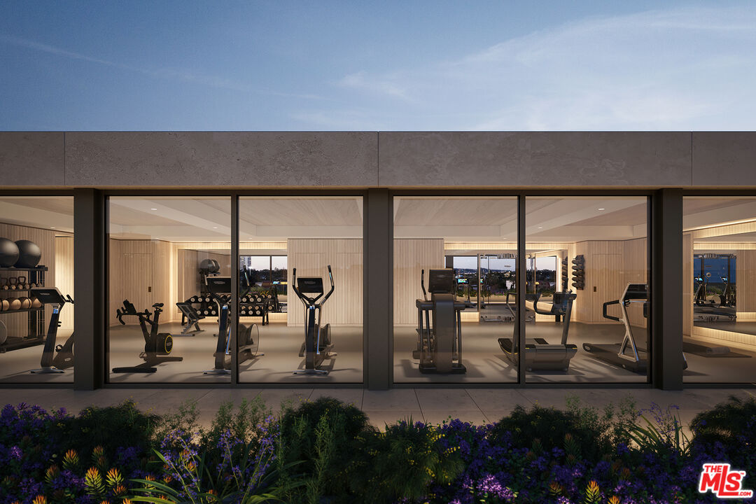 9900 S Santa Monica Blvd Unit: 3A