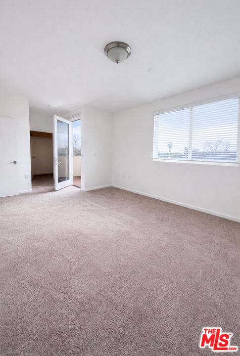 13951 Sherman Way Unit: 308