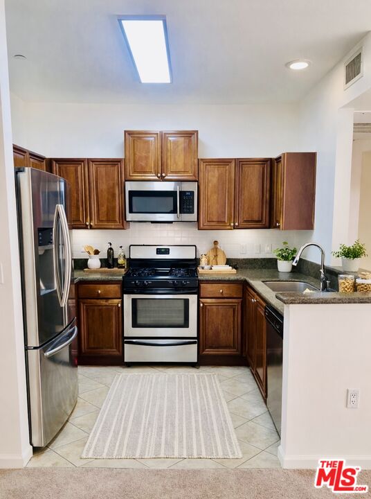 13951 Sherman Way Unit: 308