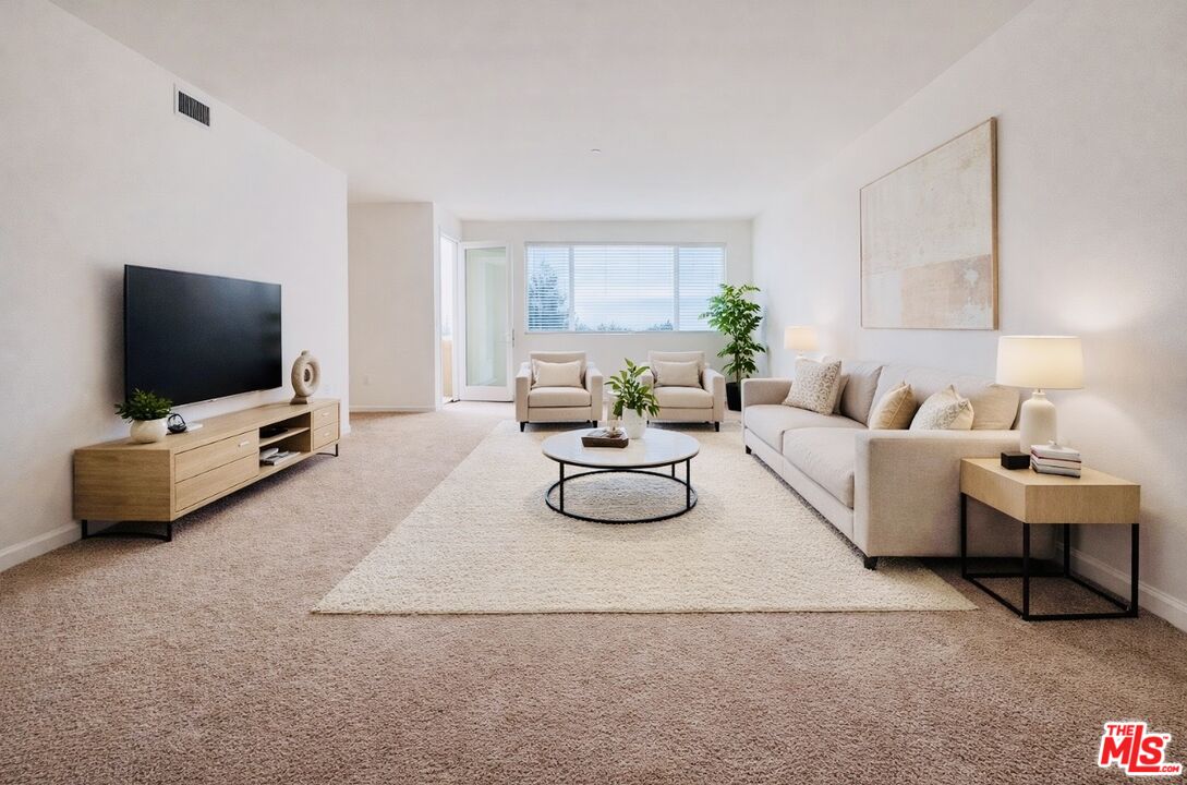 13951 Sherman Way Unit: 308