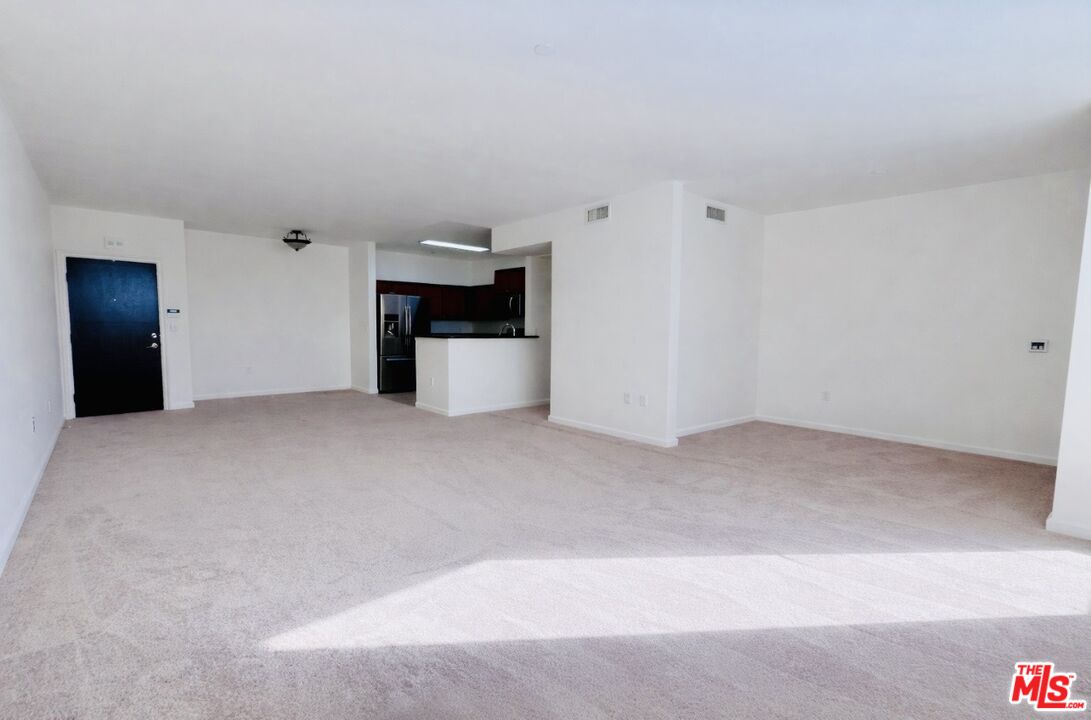 13951 Sherman Way Unit: 308