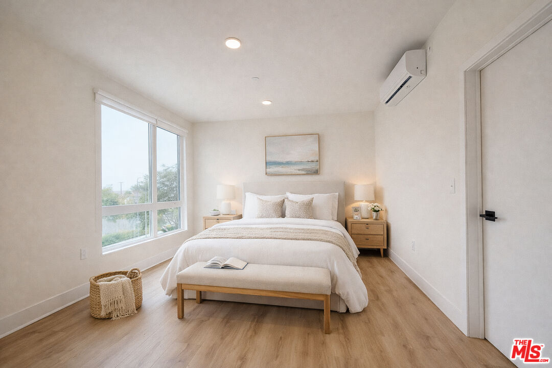 5813 Lexington Ave Unit: 201