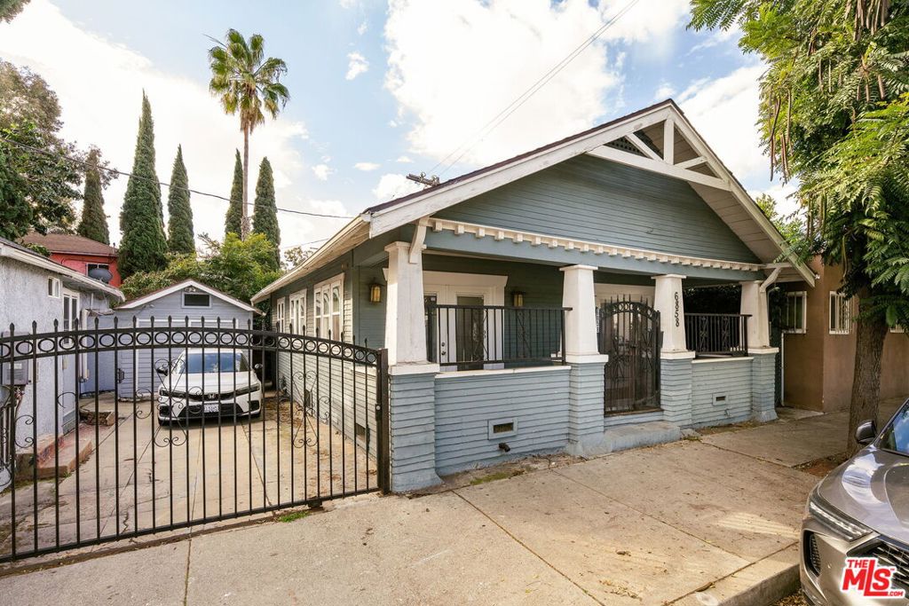 1259 N Citrus Avenue