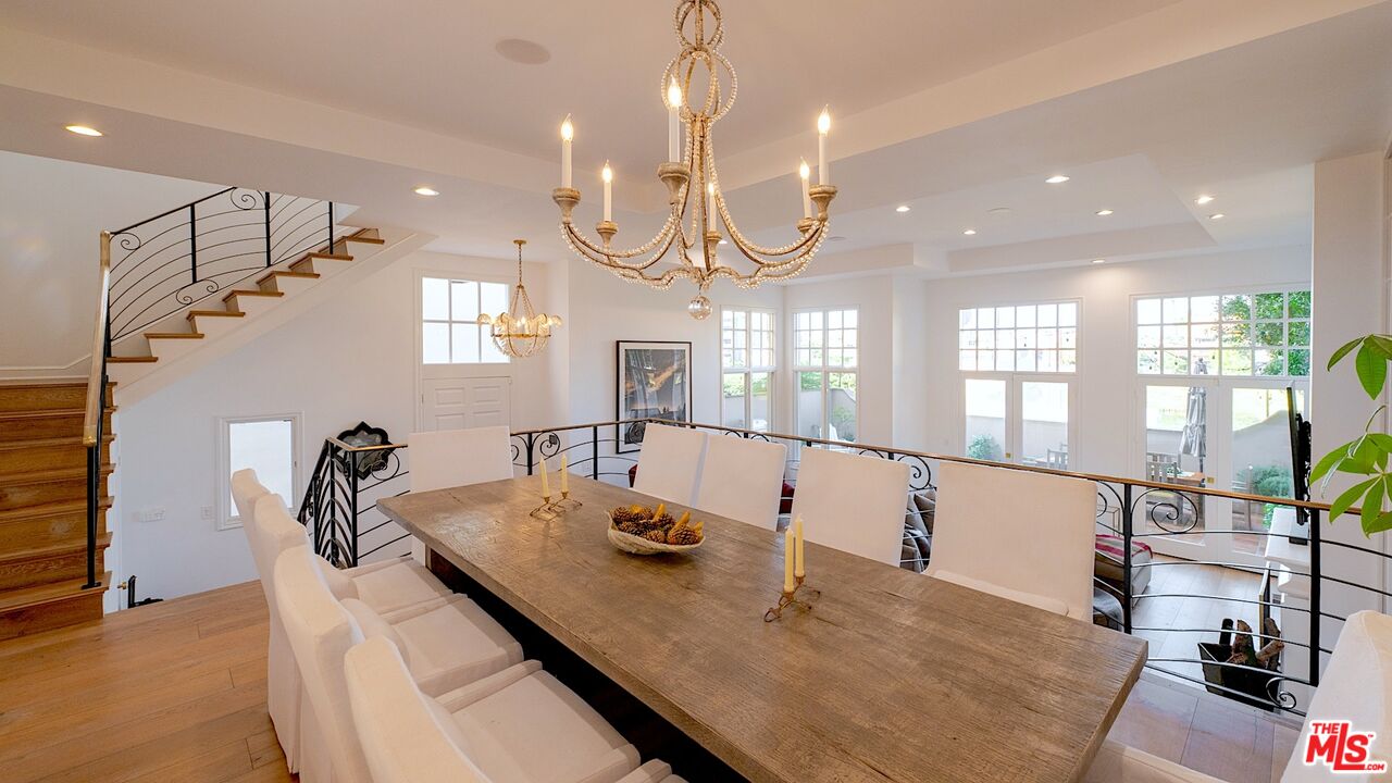 131 Roma Ct