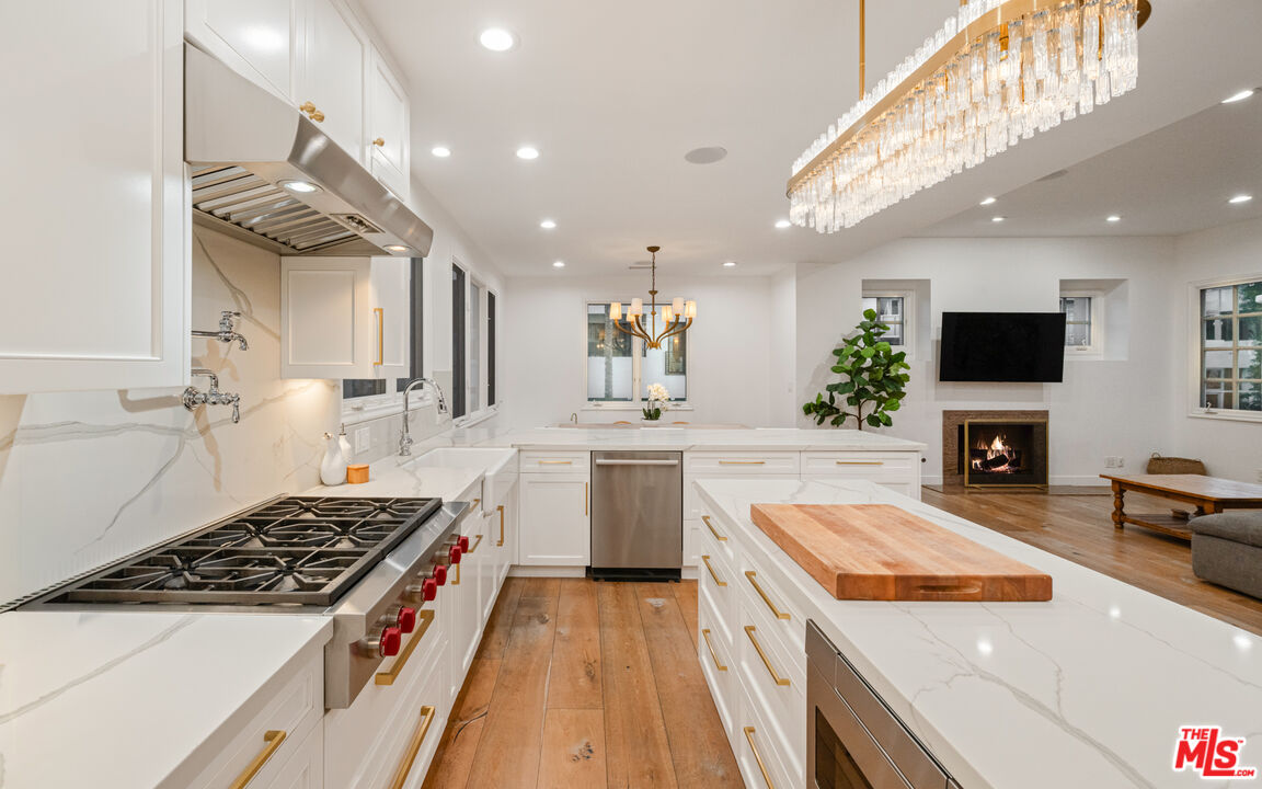 131 Roma Ct