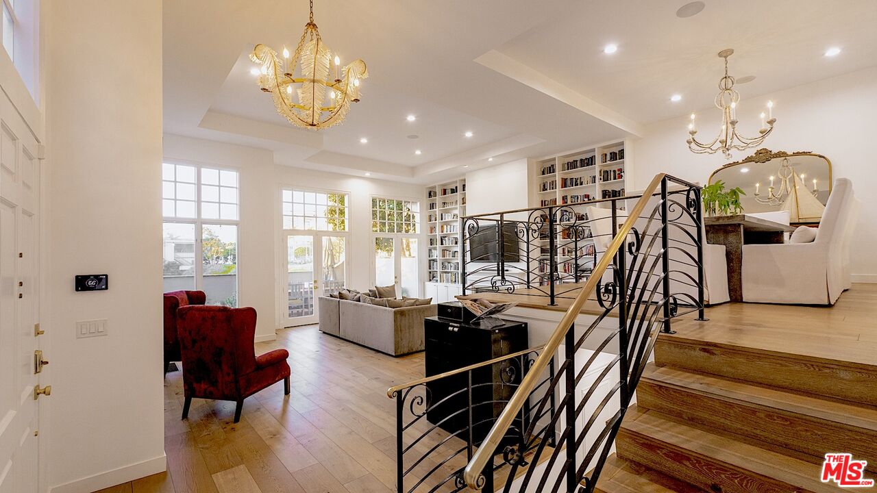 131 Roma Ct
