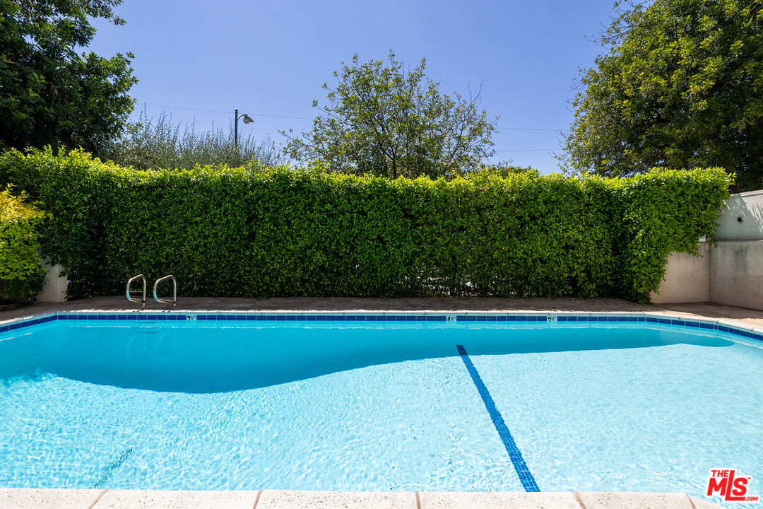 4542 Willis Ave Unit: 206