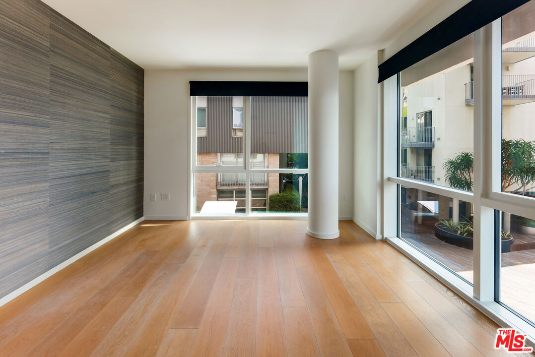 1705 Ocean Ave Unit: 208