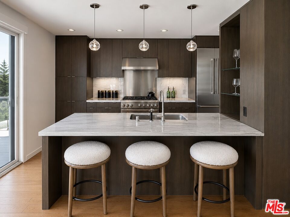 1705 Ocean Ave Unit: 208