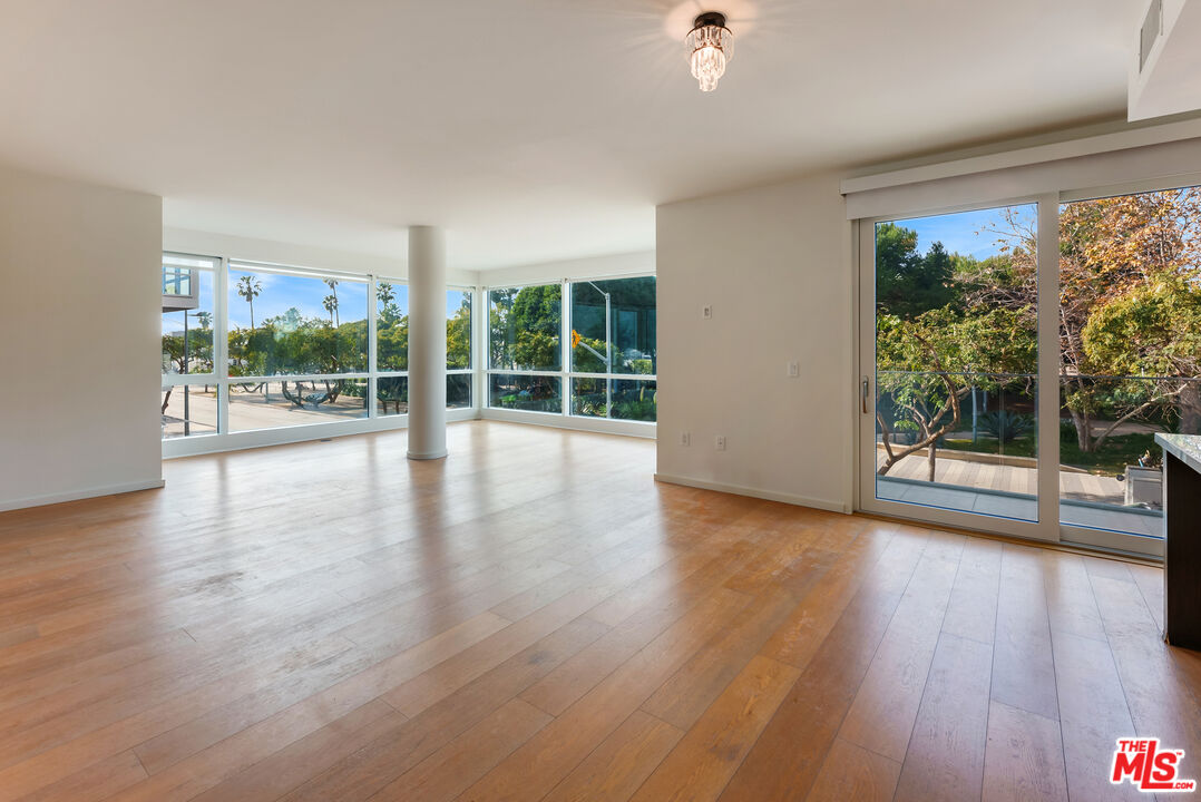 1705 Ocean Ave Unit: 208