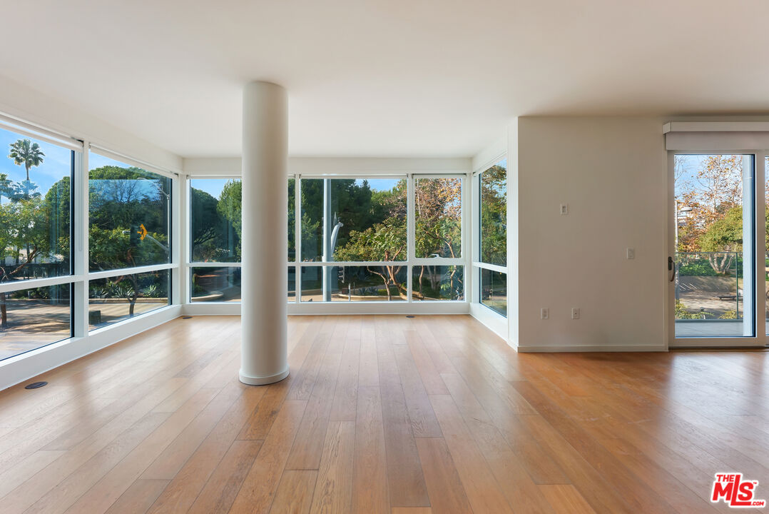 1705 Ocean Ave Unit: 208