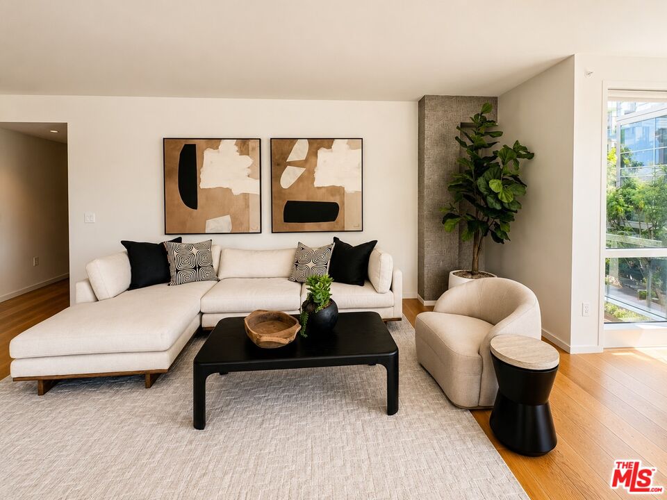 1705 Ocean Ave Unit: 208