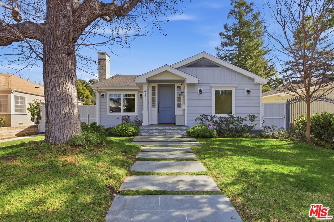 4532 Farmdale Ave