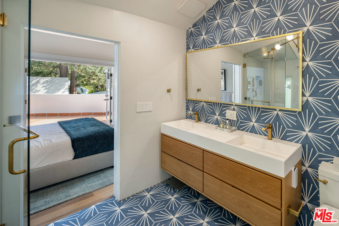 8701 Wonderland Park Ave