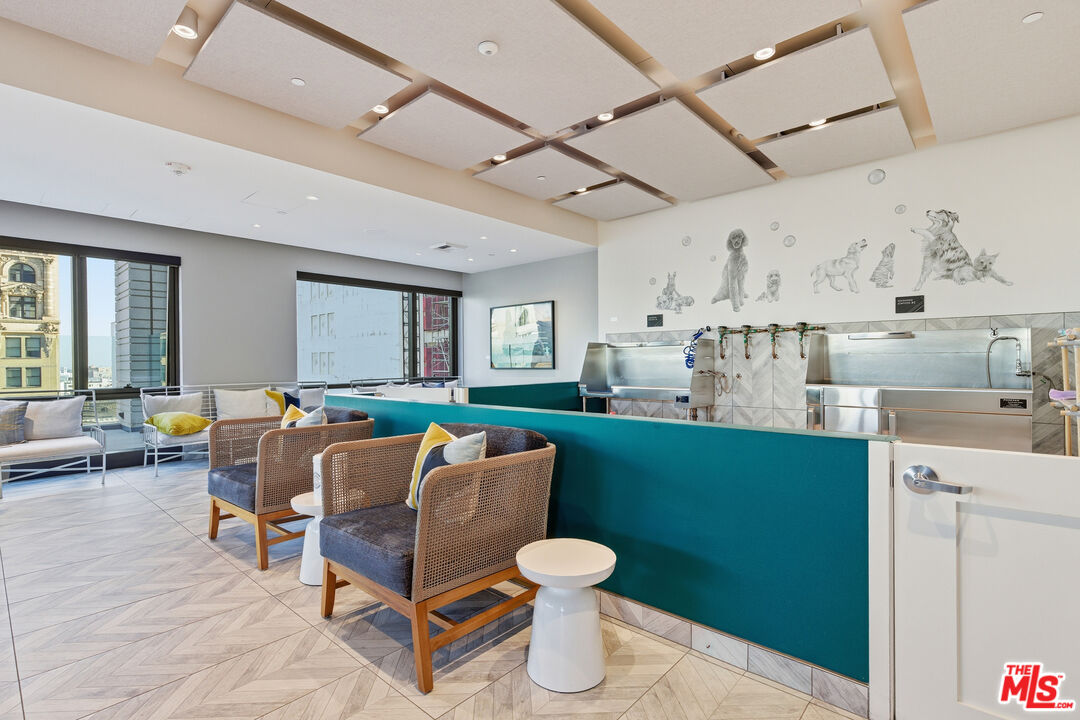 400 S Broadway Unit: 913