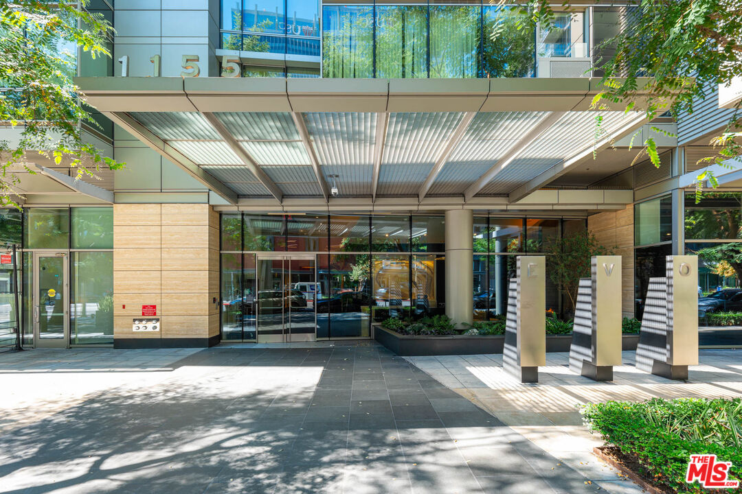 1155 S Grand Ave Unit: 505