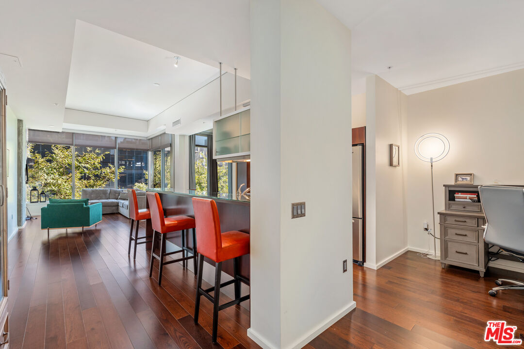 1155 S Grand Ave Unit: 505