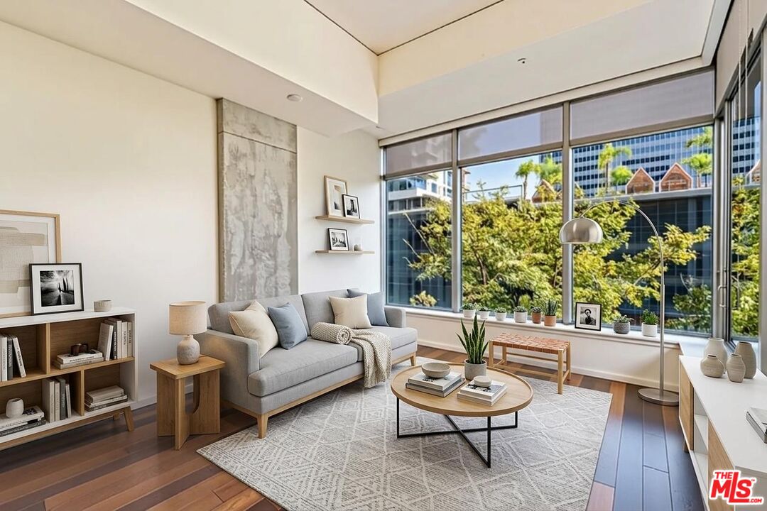 1155 S Grand Ave Unit: 505