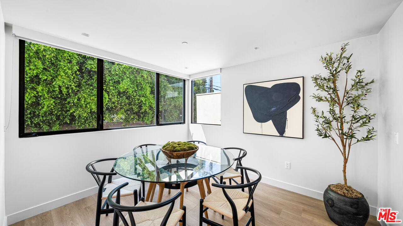 153 San Vicente Blvd Unit: 3E