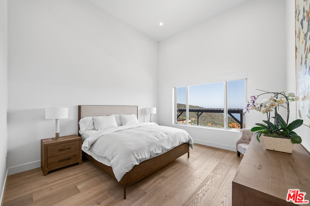 10715 Yerba Buena Rd