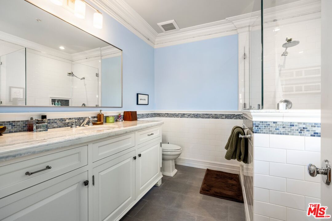 5163 Lakeview Canyon Rd