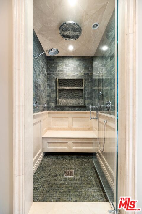 5163 Lakeview Canyon Rd