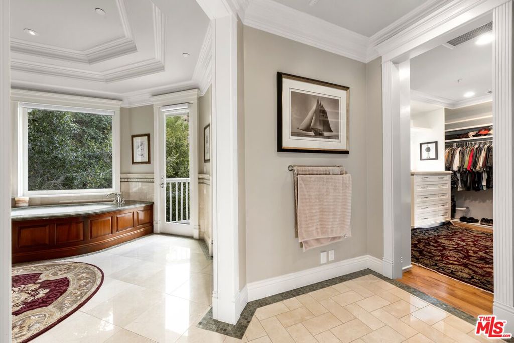 5163 Lakeview Canyon Road