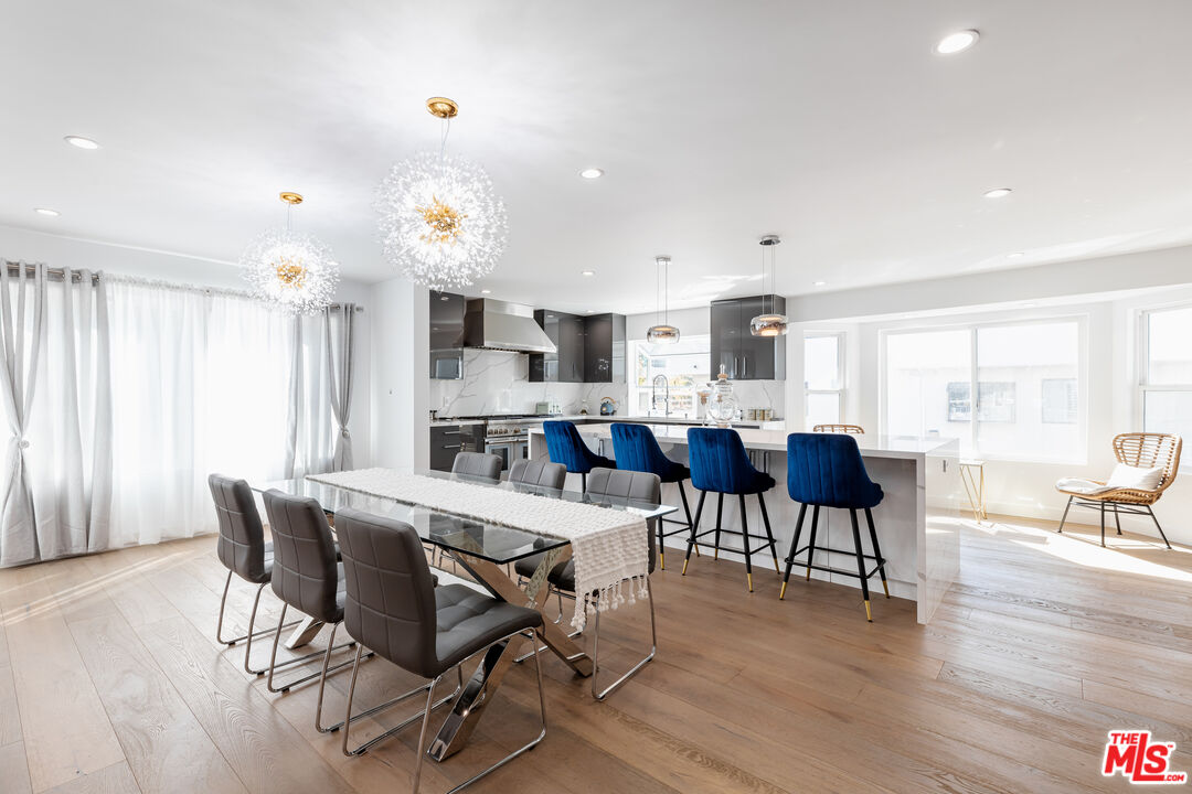 18721 Hatteras St Unit: 10