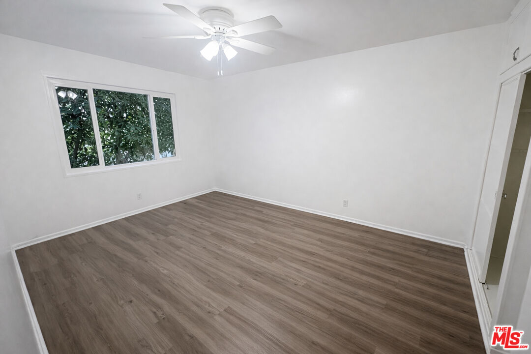 447 S Palm Dr Unit: 3