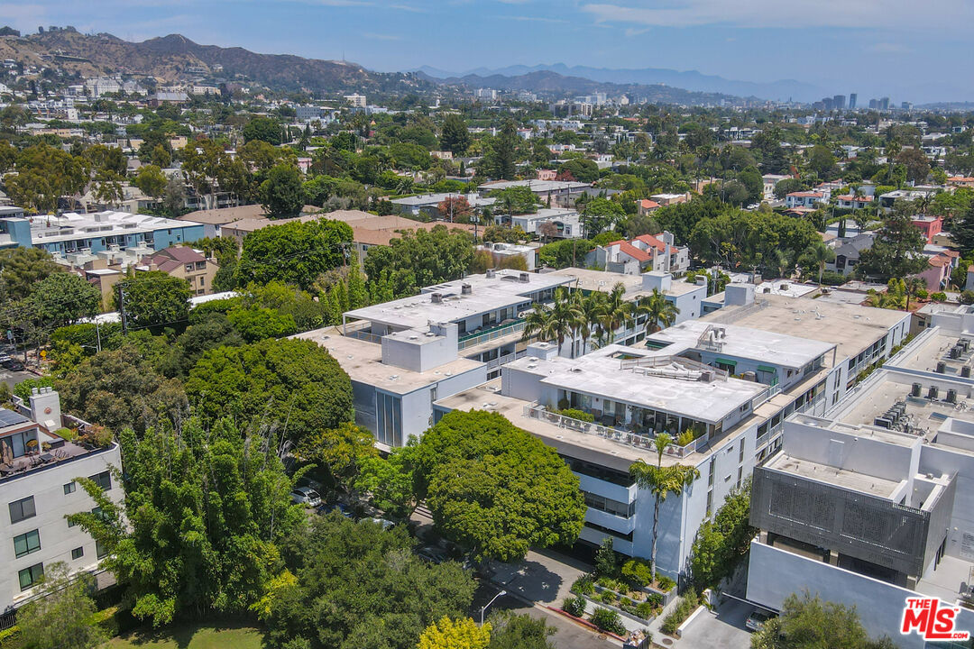 848 N Kings Rd Unit: 102