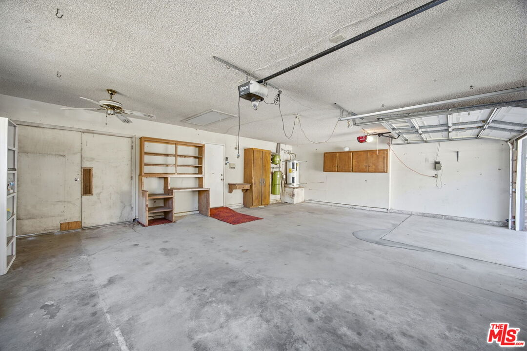 25945 Fran Lou Dr