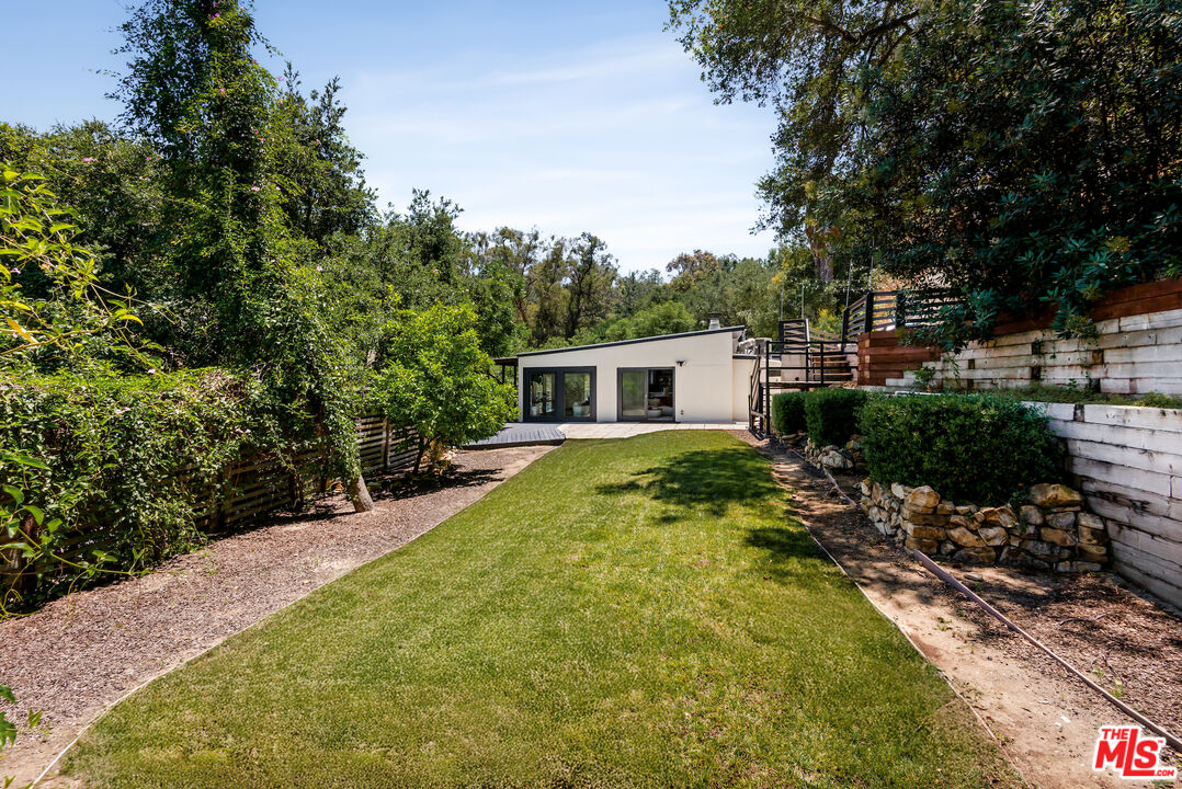 3375 Coldwater Canyon Ave