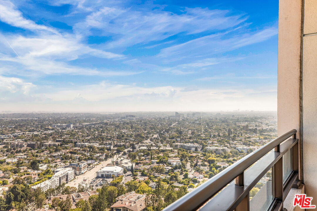 1 W Century Dr Unit: 28B