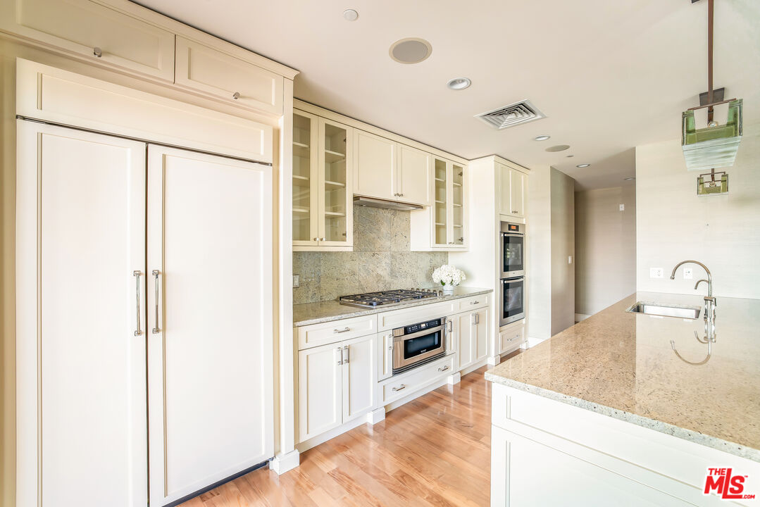 1 W Century Dr Unit: 28B