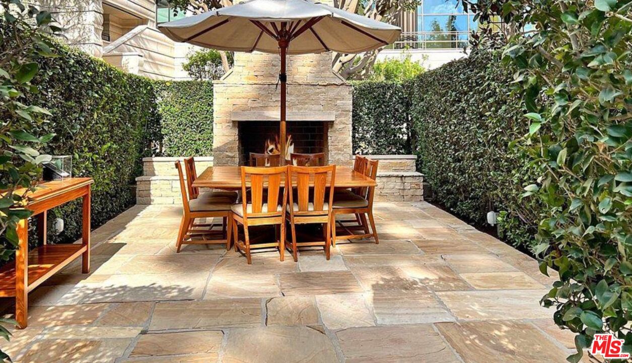 1 W Century Dr Unit: 28B