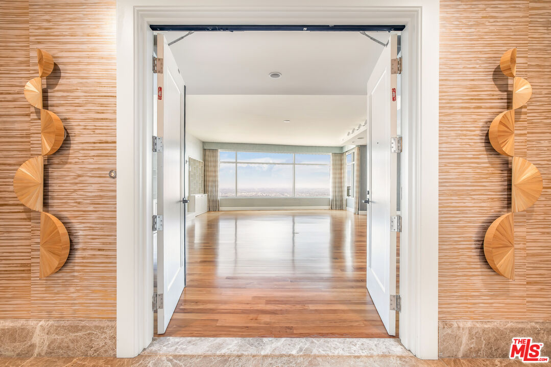 1 W Century Dr Unit: 28B