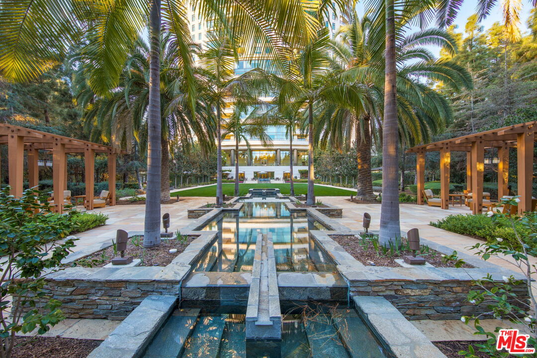 1 W Century Dr Unit: 28B