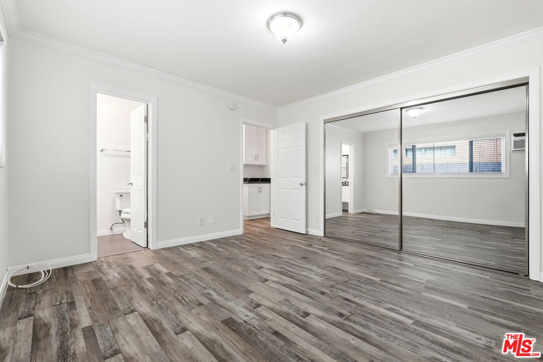 1939 Selby Ave Unit: 2