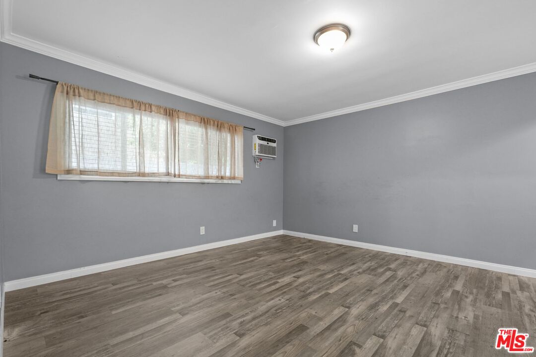 1939 Selby Ave Unit: 2