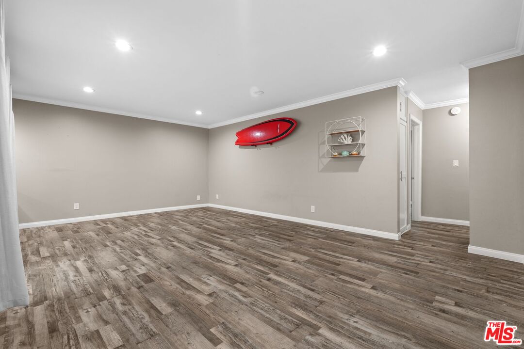 1939 Selby Ave Unit: 2