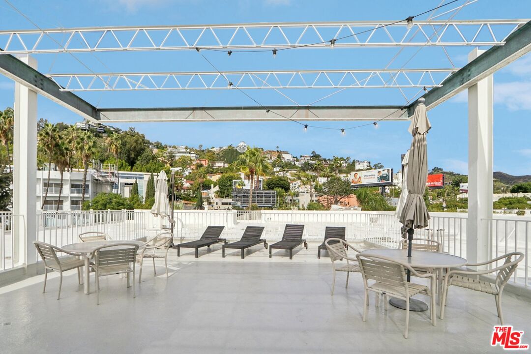 1400 N Sweetzer Ave Unit: 406