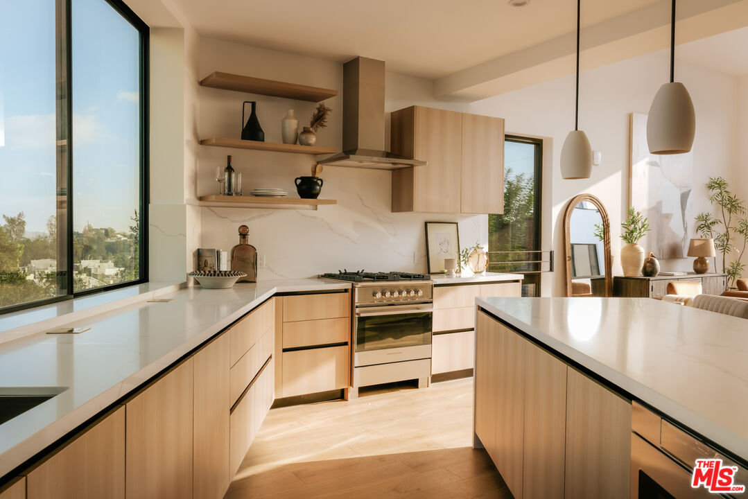 2919 Waverly Unit: 308