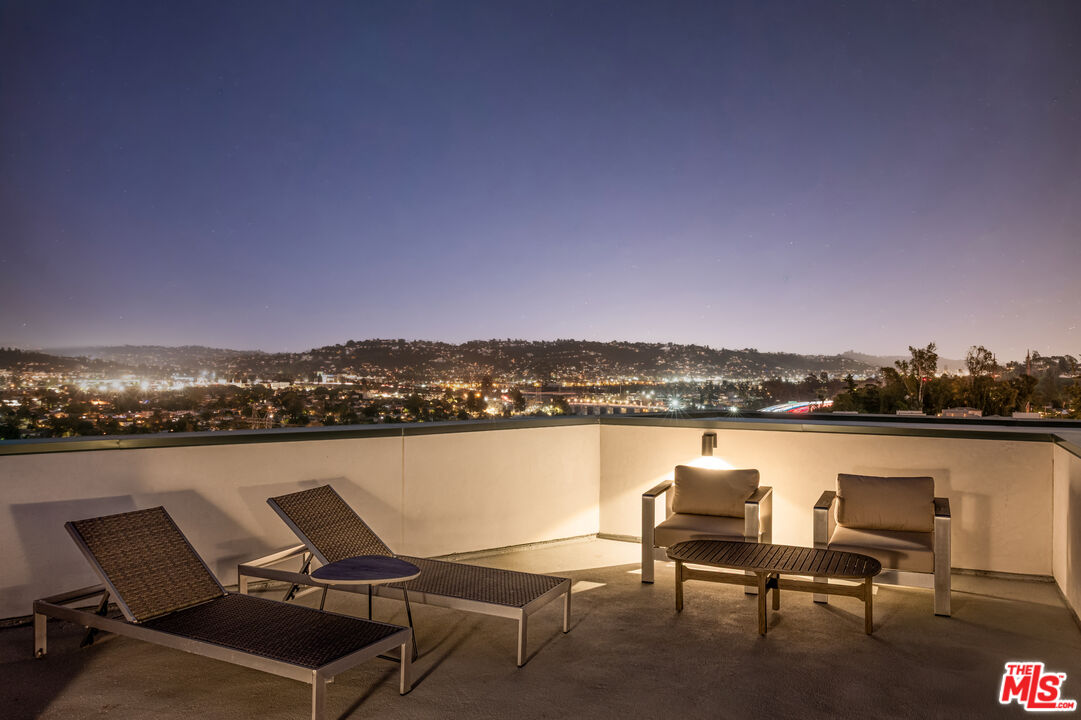 2919 Waverly Unit: 308