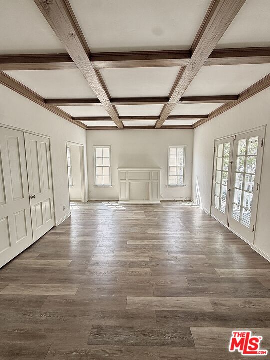 140 S Camden Dr Unit: 202