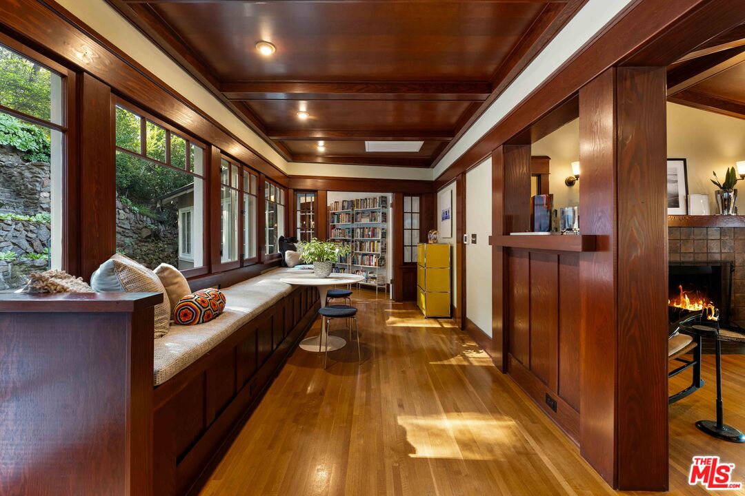 8050 Jovenita Canyon Dr