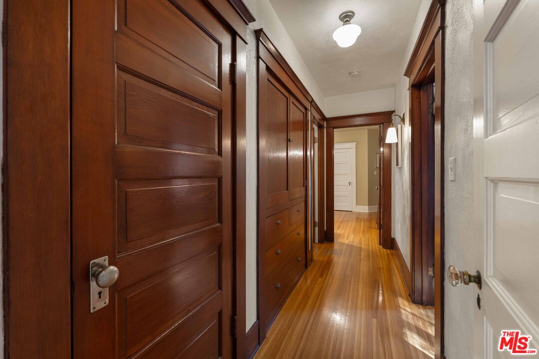 8050 Jovenita Canyon Dr