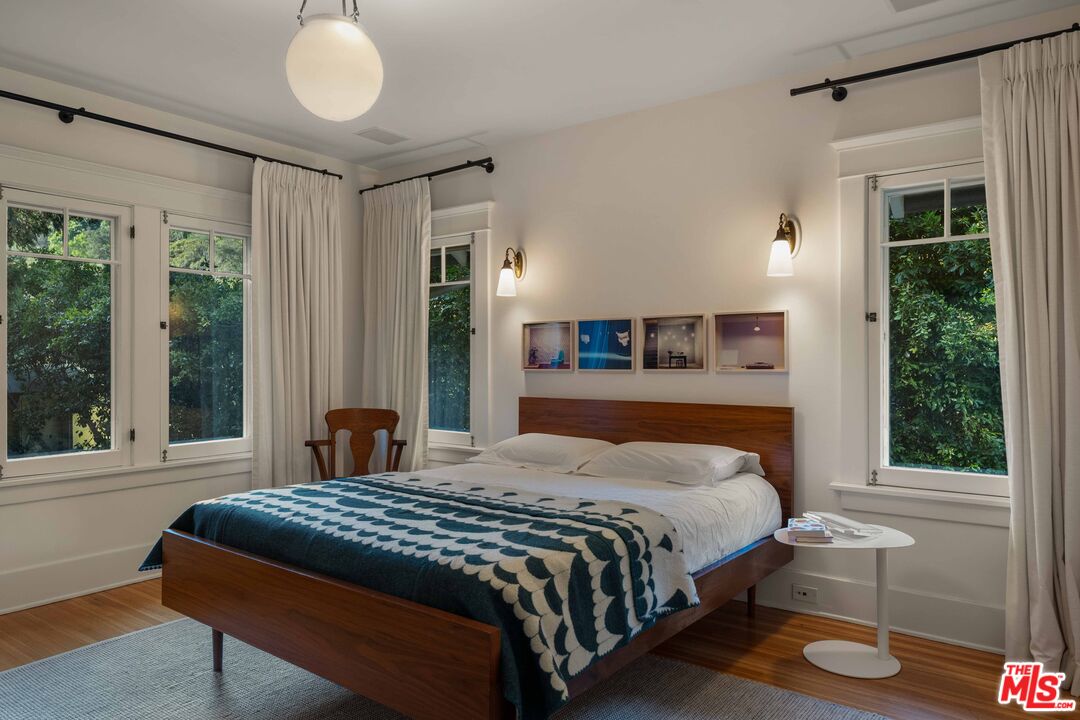 8050 Jovenita Canyon Dr